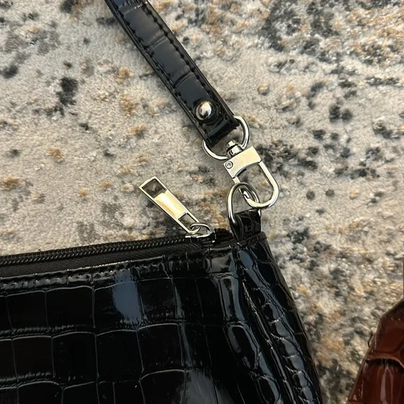 Vintage purses - Picture 3 of 3